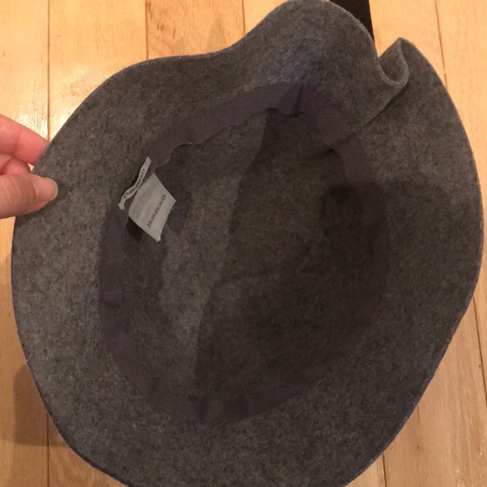 Hat - Picture 4 of 4